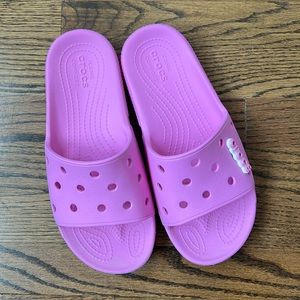 Worn Crocs Classic Slides Taffy Pink (M-7/W-9)